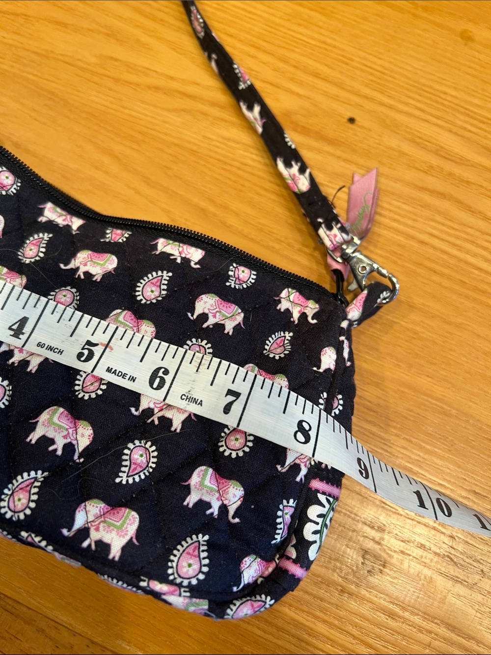 VERA BRADLEY Amy Small Cross Body PINK ELEPHANTS Rare, Retired - Picture 5 of 7